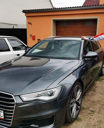 Audi   